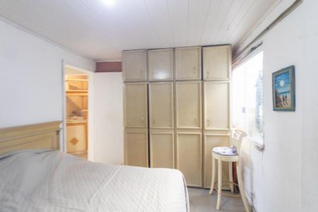 Casa à venda com 140m², 6 quartos e 3 vagas Casa à venda com 140m², 6 quartos e 3 vagasQuarto 3 Suite