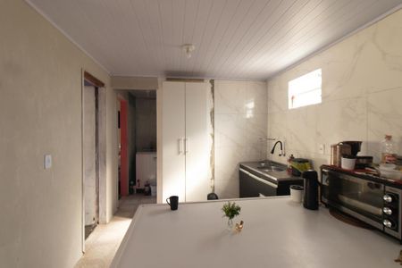 Casa à venda com 140m², 6 quartos e 3 vagas Casa à venda com 140m², 6 quartos e 3 vagasCozinha
