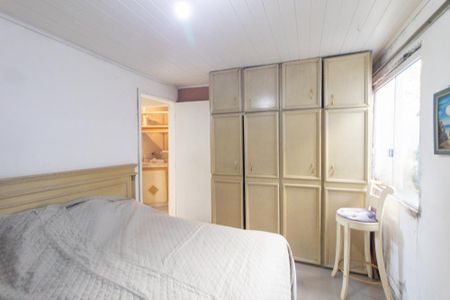 Casa à venda com 140m², 6 quartos e 3 vagas Casa à venda com 140m², 6 quartos e 3 vagasQuarto 3 Suite