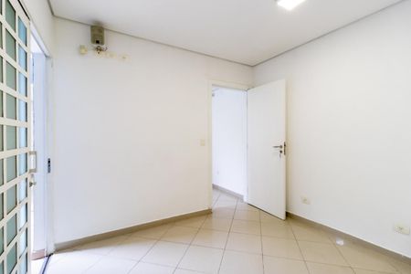 Casa à venda com 128m², 6 quartos e 2 vagas