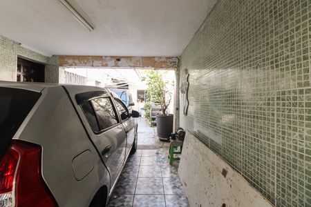 Garagem  de casa à venda com 4 quartos, 150m² em Vila Antonina, São Paulo