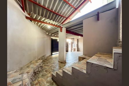 Casa à venda com 203m², 4 quartos e 2 vagas