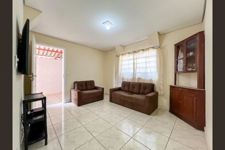 Casa à venda com 4 quartos, 203m² em Jardim Guarau, São Paulo