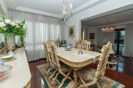 Apartamento à venda com 226m², 3 quartos e 3 vagas Apartamento à venda com 226m², 3 quartos e 3 vagasSala de Jantar