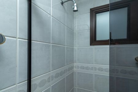 Apartamento à venda com 226m², 3 quartos e 3 vagas Apartamento à venda com 226m², 3 quartos e 3 vagasBanheiro da Suíte 1