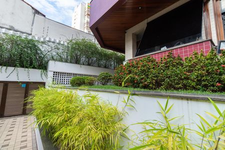 Apartamento à venda com 226m², 3 quartos e 3 vagas Apartamento à venda com 226m², 3 quartos e 3 vagasÁrea Comum