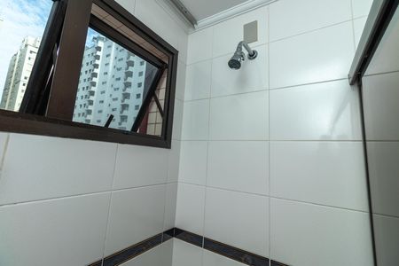Apartamento à venda com 226m², 3 quartos e 3 vagas Apartamento à venda com 226m², 3 quartos e 3 vagasBanheiro da Suíte 2