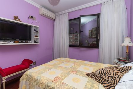 Apartamento à venda com 226m², 3 quartos e 3 vagas Apartamento à venda com 226m², 3 quartos e 3 vagasSuíte Master