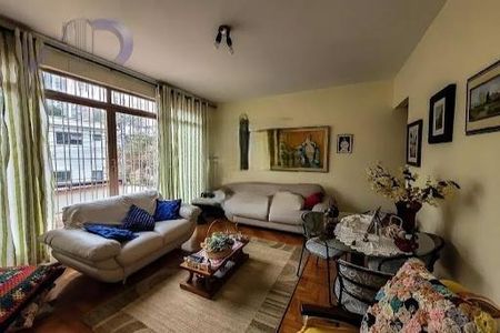 Casa à venda com 4 quartos, 240m² em Cursino, São Paulo