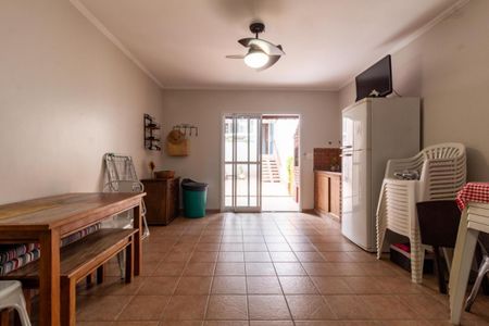 Casa à venda com 151m², 3 quartos e 1 vaga