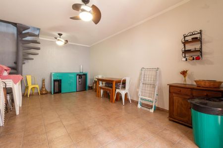 Casa à venda com 151m², 3 quartos e 1 vaga