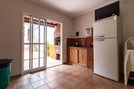 Casa à venda com 151m², 3 quartos e 1 vaga