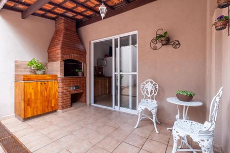 Casa à venda com 151m², 3 quartos e 1 vaga
