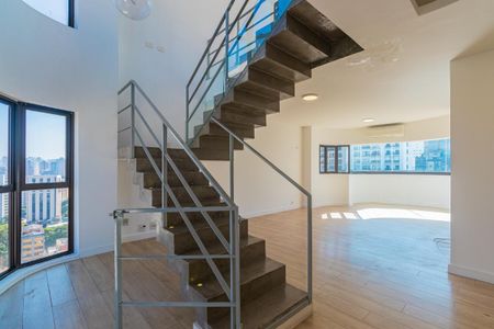 Apartamento à venda com 156m², 3 quartos e 3 vagas
