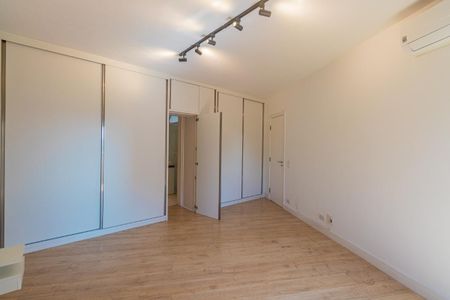 Apartamento à venda com 156m², 3 quartos e 3 vagas