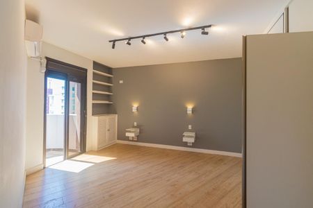 Apartamento à venda com 156m², 3 quartos e 3 vagas