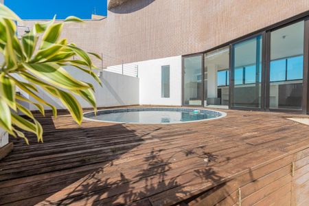 Apartamento à venda com 156m², 3 quartos e 3 vagas