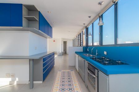 Apartamento à venda com 156m², 3 quartos e 3 vagas