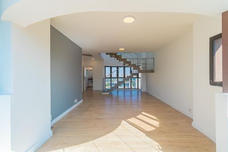 Apartamento à venda com 156m², 3 quartos e 3 vagas