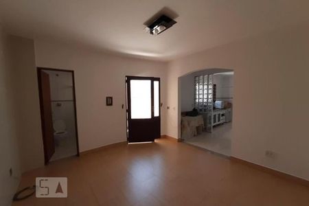 Casa à venda com 220m², 4 quartos e 2 vagas Casa à venda com 220m², 4 quartos e 2 vagasCasa 2- Sala