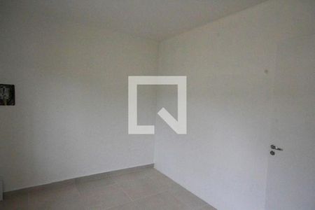Casa à venda com 220m², 4 quartos e 2 vagas Casa à venda com 220m², 4 quartos e 2 vagasCasa 1 - Quarto