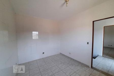 Casa à venda com 220m², 4 quartos e 2 vagas Casa à venda com 220m², 4 quartos e 2 vagasCasa 2 - Quarto