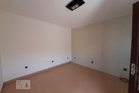 Casa à venda com 220m², 4 quartos e 2 vagas Casa à venda com 220m², 4 quartos e 2 vagasCasa 2- Sala