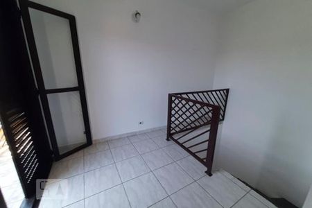 Casa à venda com 220m², 4 quartos e 2 vagas Casa à venda com 220m², 4 quartos e 2 vagasCasa 2 - Corredor