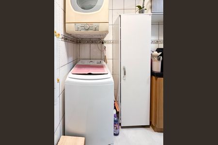 Apartamento à venda com 48m², 2 quartos e 1 vaga Apartamento à venda com 48m², 2 quartos e 1 vagaÁrea de Serviço