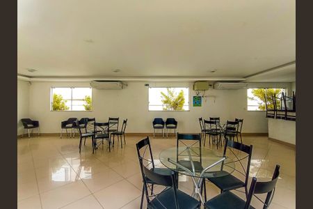 Apartamento à venda com 45m², 2 quartos e 1 vaga Apartamento à venda com 45m², 2 quartos e 1 vagaÁrea comum - Salão de festas