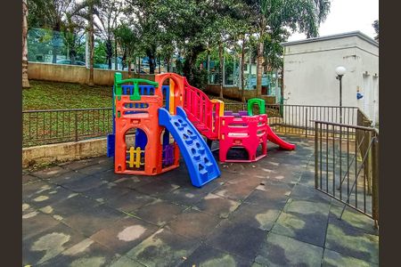 Apartamento à venda com 45m², 2 quartos e 1 vaga Apartamento à venda com 45m², 2 quartos e 1 vagaÁrea comum - Playground