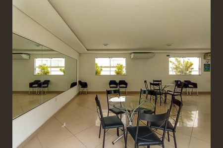 Apartamento à venda com 45m², 2 quartos e 1 vaga Apartamento à venda com 45m², 2 quartos e 1 vagaÁrea comum - Salão de festas