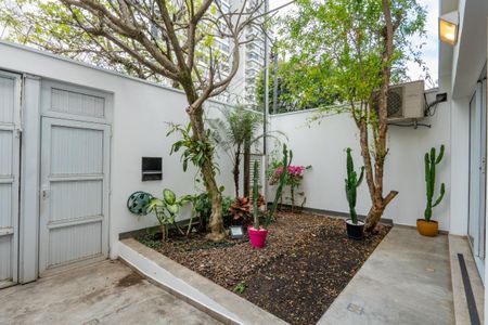 Casa à venda com 4 quartos, 171m² em Vila Anglo Brasileira, São Paulo