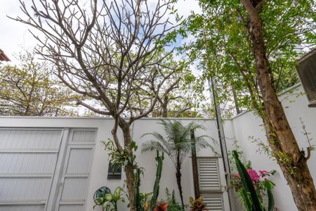 Casa à venda com 4 quartos, 171m² em Vila Anglo Brasileira, São Paulo