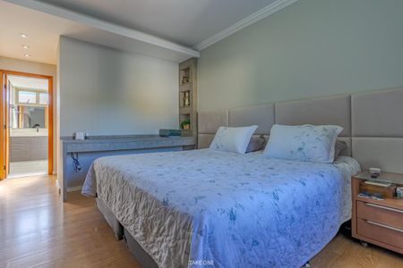 Apartamento à venda com 3 quartos, 250m² em Cambuí, Campinas
