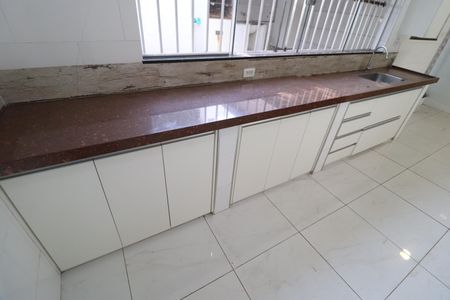 Casa para alugar com 120m², 3 quartos e 2 vagasCozinha