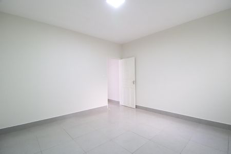 Casa para alugar com 120m², 3 quartos e 2 vagasSuíte