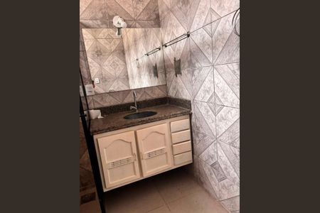 Banheiro de casa para alugar com 3 quartos, 120m² em Tabajaras, Uberlândia