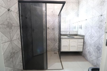 Casa para alugar com 120m², 3 quartos e 2 vagasBanheiro da Suíte