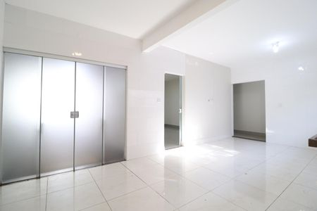 Cozinha de casa para alugar com 3 quartos, 120m² em Tabajaras, Uberlândia