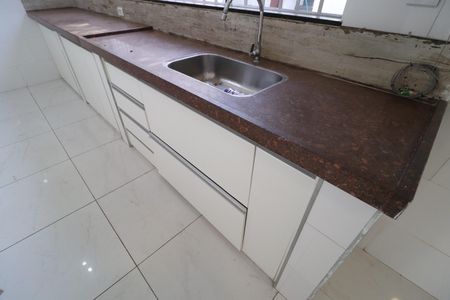 Cozinha de casa para alugar com 3 quartos, 120m² em Tabajaras, Uberlândia