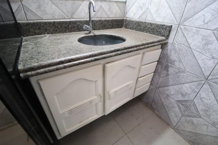 Banheiro da Suíte de casa para alugar com 3 quartos, 120m² em Tabajaras, Uberlândia