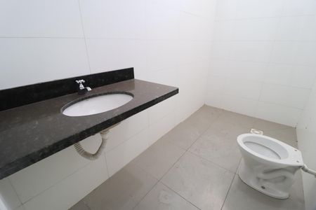 Casa para alugar com 120m², 3 quartos e 2 vagasBanheiro Social