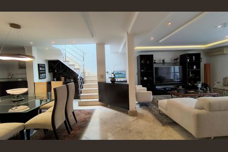 Apartamento à venda com 191m², 5 quartos e 3 vagas