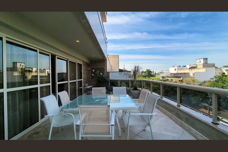 Apartamento à venda com 191m², 5 quartos e 3 vagas