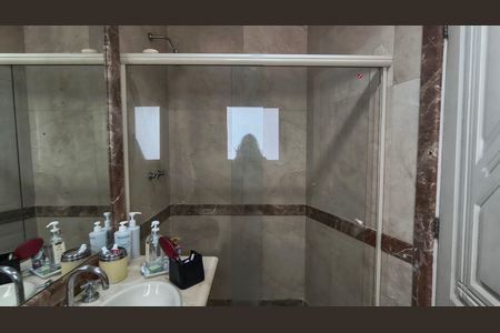 Apartamento à venda com 191m², 5 quartos e 3 vagas