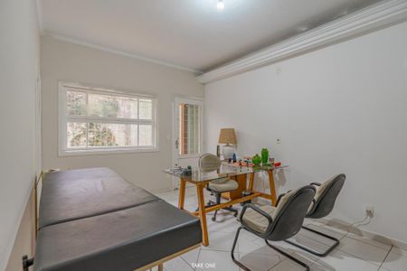 Casa à venda com 300m², 7 quartos e 6 vagas