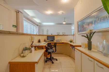 Casa à venda com 300m², 7 quartos e 6 vagas