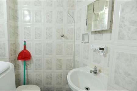 Banheiro de apartamento para alugar com 1 quarto, 20m² em Maracanã, Rio de Janeiro