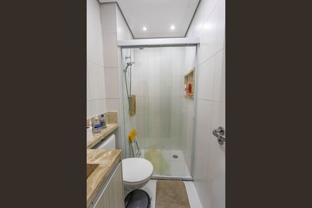 Apartamento à venda com 67m², 3 quartos e 2 vagas Apartamento à venda com 67m², 3 quartos e 2 vagasBanheiro social